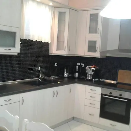 Lägenhet Three Palm House Parasporos