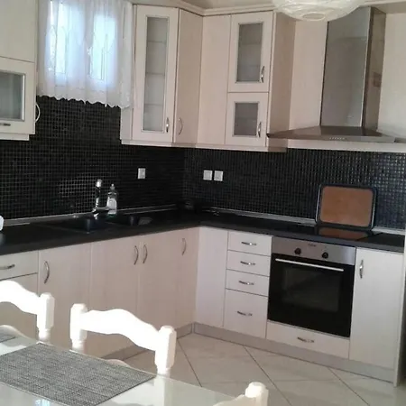 Three Palm House Parasporos