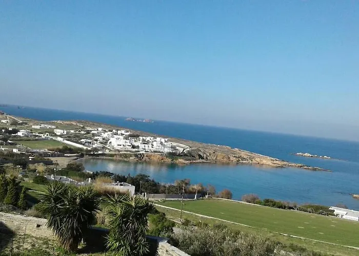 Lägenhet Three Palm House Parasporos