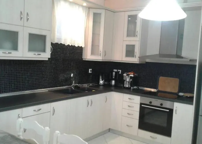 Apartment Three Palm House Parasporos